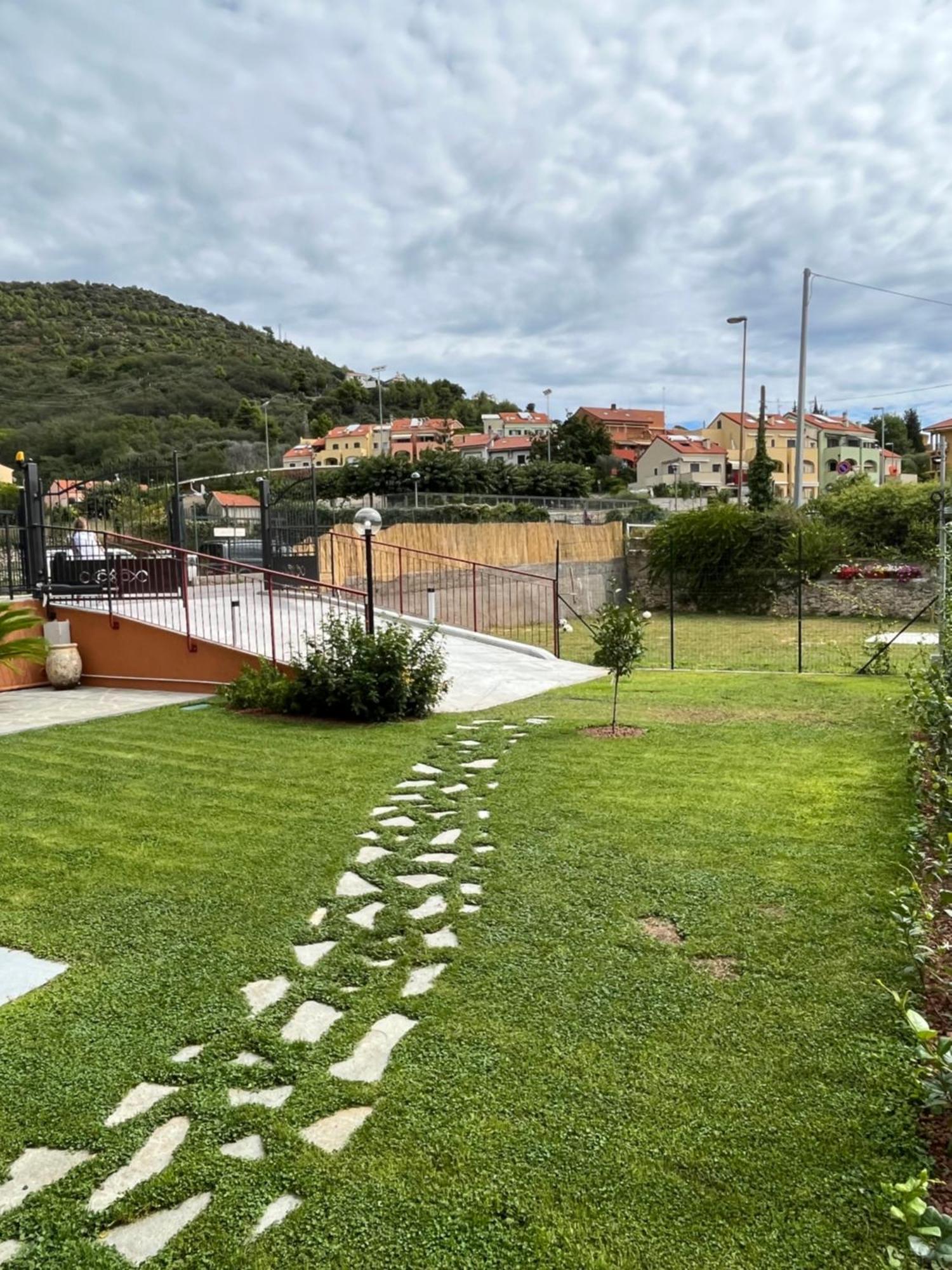 La Casa Del Gallo Pietra Ligure Eksteriør bilde